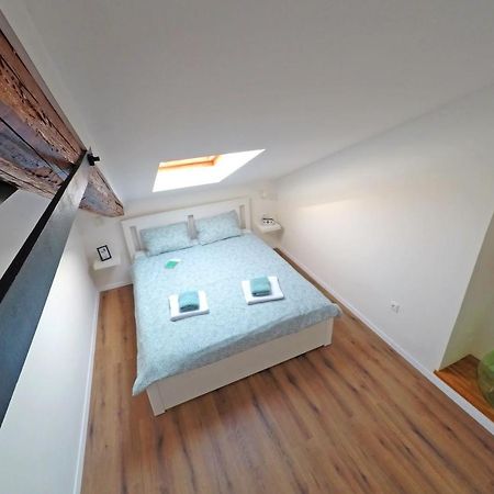 Apartment Emma โปเรช ภายนอก รูปภาพ