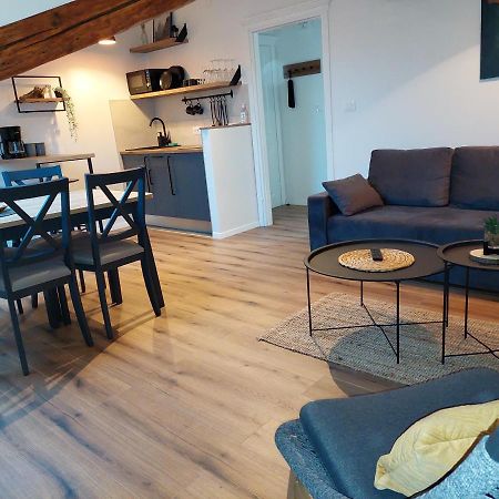 Apartment Emma โปเรช ภายนอก รูปภาพ