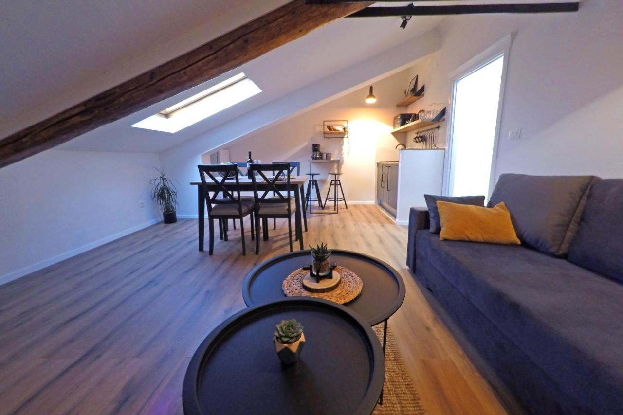 Apartment Emma โปเรช ภายนอก รูปภาพ